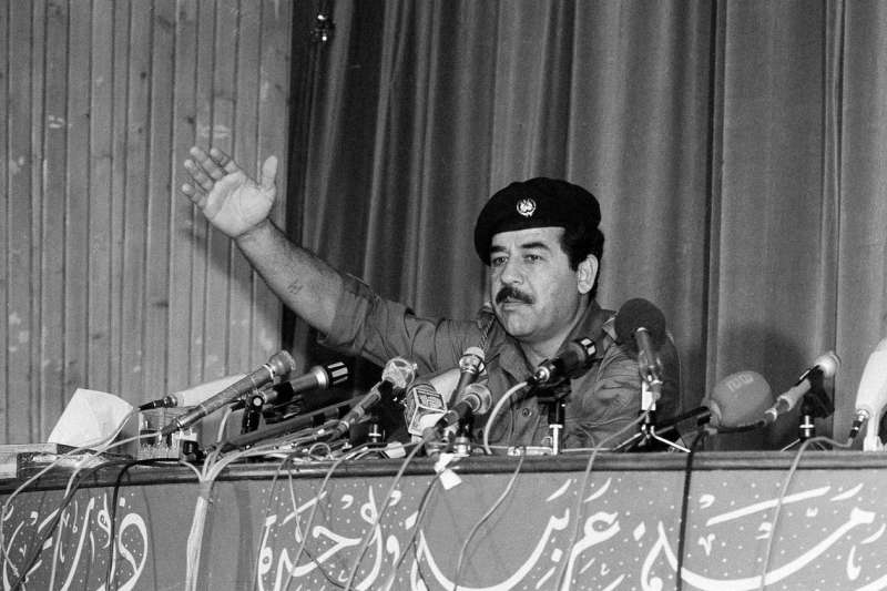 1980年的伊拉克總統海珊。(AP) 1980年的伊拉克總統海珊。(AP)