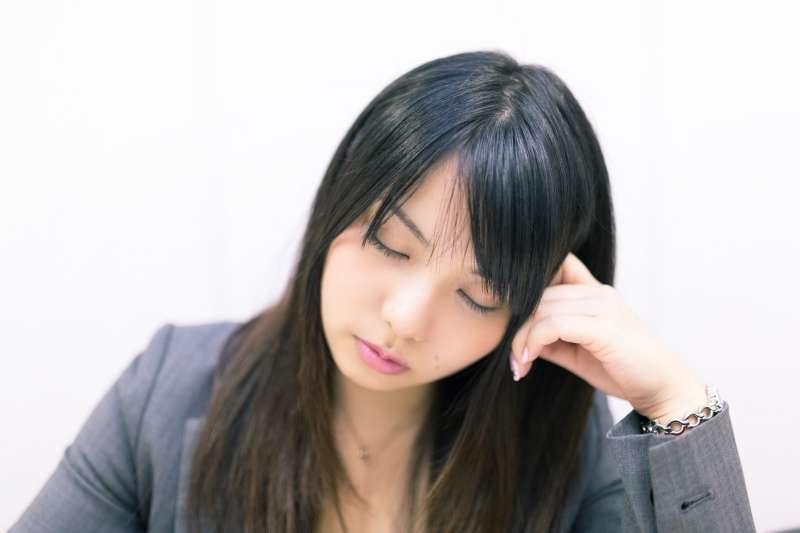 與其說愛情很現實,不如說職場更無情。(示意圖/pakutaso)