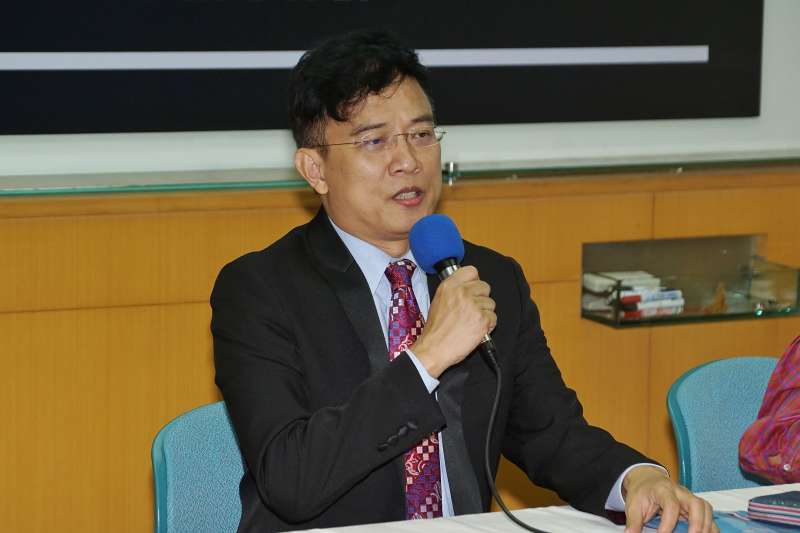 20201014-媒體人彭文正14日上午出庭後召開記者會。(盧逸峰攝) 20201014-媒體人彭文正14日上午出庭後召開記者會。(盧逸峰攝)