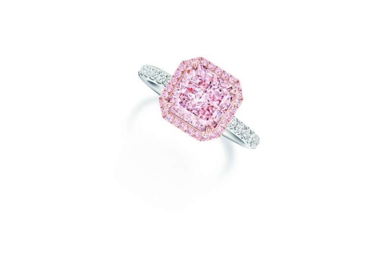 海瑞溫斯頓雷德恩型切工粉鑽戒指(圖/Harry Winston) 海瑞溫斯頓雷德恩型切工粉鑽戒指(圖/Harry Winston)