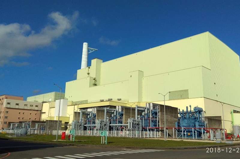台灣放棄核四,不僅犧牲了2700 MW的無排碳發電裝置量,而且浪費了公帑3000億元。(胡僑華提供) 台灣放棄核四,不僅犧牲了2700 MW的無排碳發電裝置量,而且浪費了公帑3000億元。(胡僑華提供)
