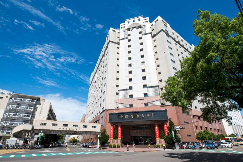 中國醫藥大學醫護族群、學生族群,助攻北區人口增加,居住剛性需求強勁(圖/富比士地產王提供) 中國醫藥大學醫護族群、學生族群,助攻北區人口增加,居住剛性需求強勁(圖/富比士地產王提供)