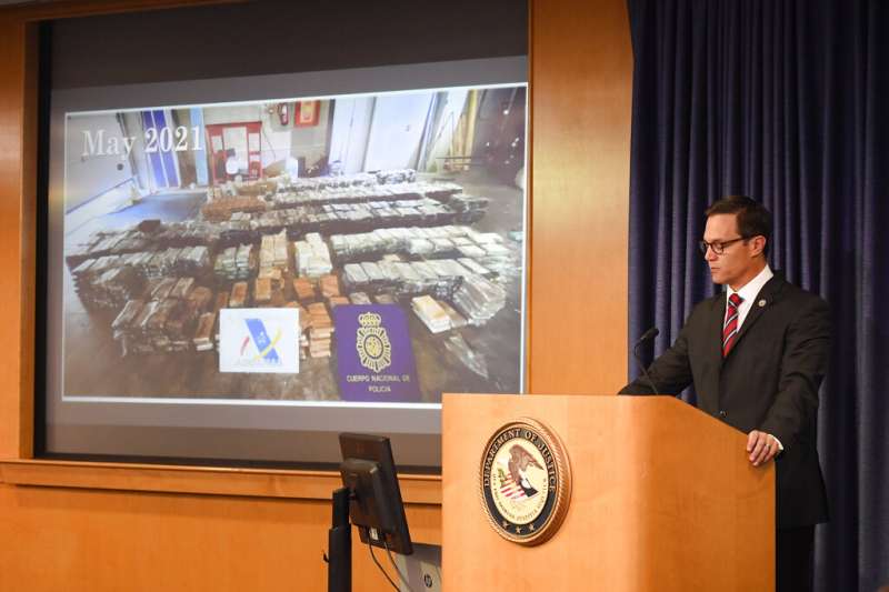 美國聯邦調查局(FBI)控制的AN0M(又名 Anøm)加密聊天系統,協助跨國警方大舉捕獲組織犯罪。(AP) 美國聯邦調查局(FBI)控制的AN0M(又名 Anøm)加密聊天系統,協助跨國警方大舉捕獲組織犯罪。(AP)