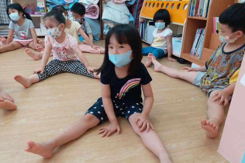 新北核發11,900劑疫苗 幼兒園、課照中心教職員工7月8日起施打，為了教職員工及孩子健康，盡速於復課前完成疫苗施打(資料照)。(圖/新北市教育局提供)