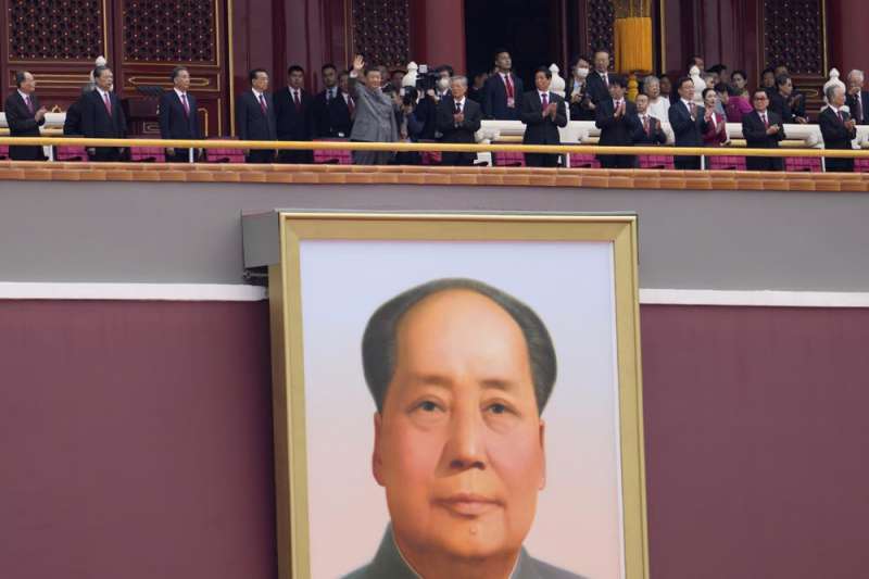 中國北京天安門廣場的毛澤東肖像。(AP) 中國北京天安門廣場的毛澤東肖像。(AP)