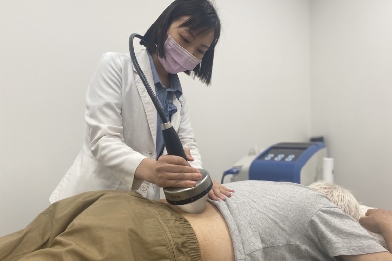 「全國首間商場式復健科暨運動醫學機構」進駐遠雄廣場。(圖/業者提供)