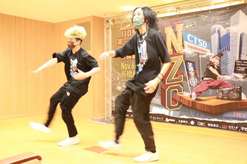 Central Breaker受邀於記者會開場表演。(圖/李梅瑛)