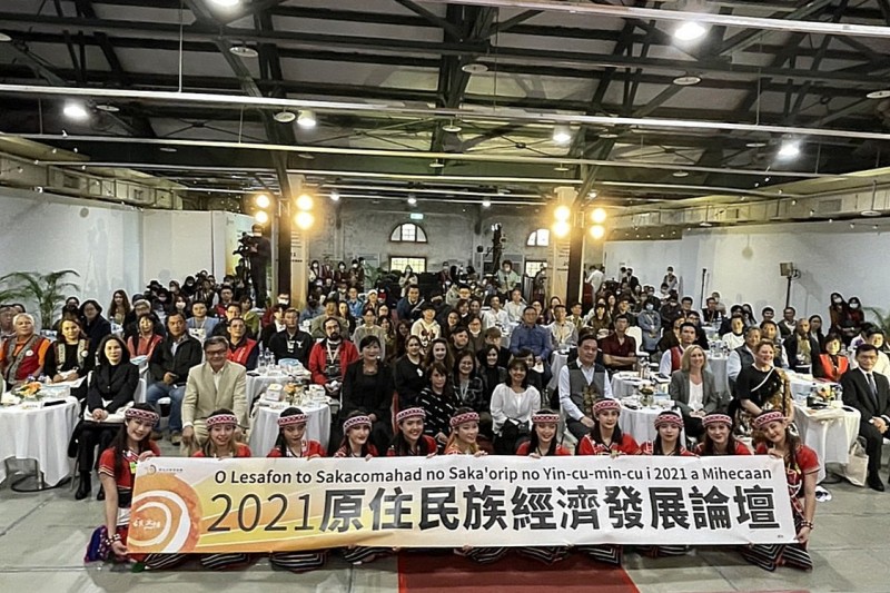 看見太陽-部落小鷹回娘家。市集、音樂會及經濟論壇 華山熱鬧展開。(圖/原民會提供)