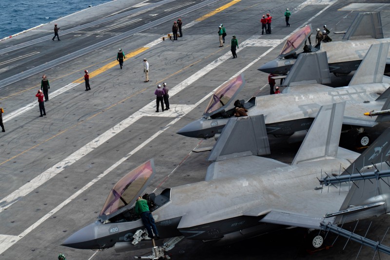 2022年1月,美軍卡爾文森號航母上的F-35C戰機。(美國海軍) 2022年1月,美軍卡爾文森號航母上的F-35C戰機。(美國海軍)