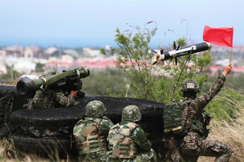 陸戰66旅在三軍聯訓基地實施「三軍聯合作戰訓練測考111-2號操演」。圖為標槍飛彈。（取自國防部發言人臉書）