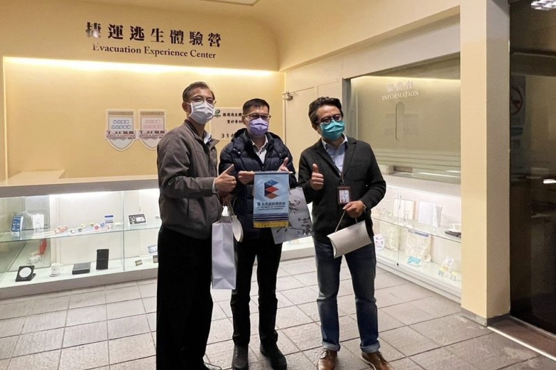 北市教育局與臺北捷運公司合作,首創全國唯一技高與捷運實習擇優輔導就業計畫。(圖/台北市政府教育局提供)