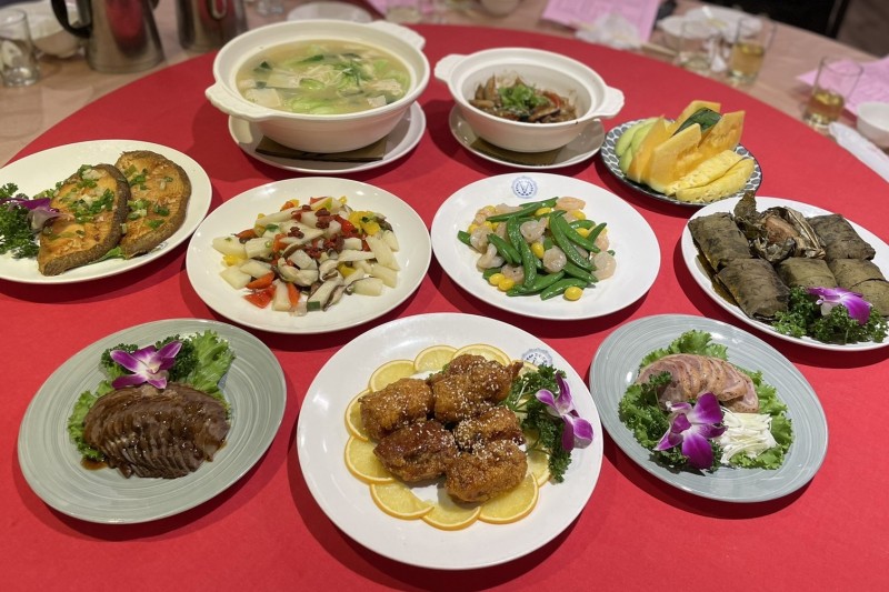 台北國軍英雄館軍友餐廳推出—千元有找江浙好料理優惠套組。(圖/陳又嘉攝)