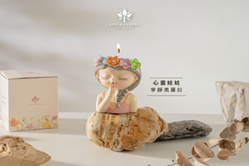香氛充滿儀式感,Lydia.Classy 與心理諮詢師近期攜手新品活動。(圖/Lydia.classy提供)