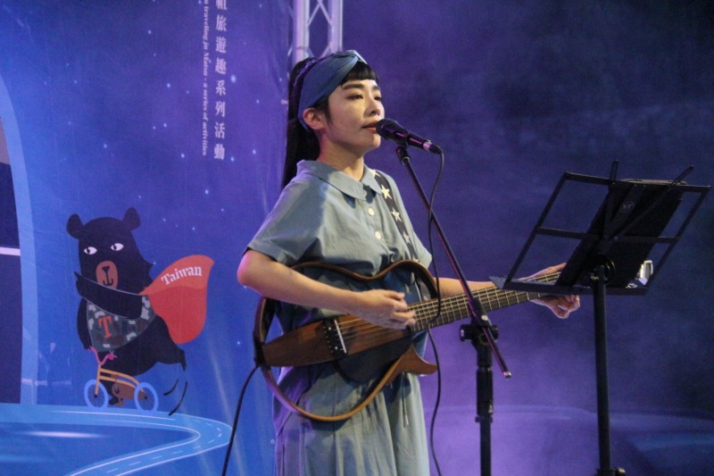 新星女聲-西西CeCi為馬祖獻唱表演。(圖/馬祖國家風景區管理處提供)