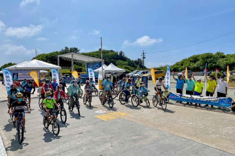 玩騎津沙單車慢遊小旅行活動。(圖/馬祖國家風景區管理處提供)