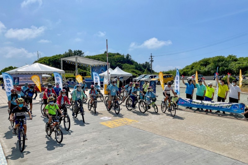 玩騎津沙單車慢遊小旅行活動。（圖／馬祖國家風景區管理處提供）