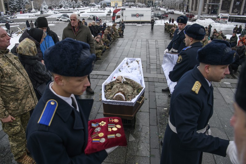 2022年11月,俄羅斯侵略烏克蘭戰爭,烏軍陣亡官兵(AP) 2022年11月,俄羅斯侵略烏克蘭戰爭,烏軍陣亡官兵(AP)