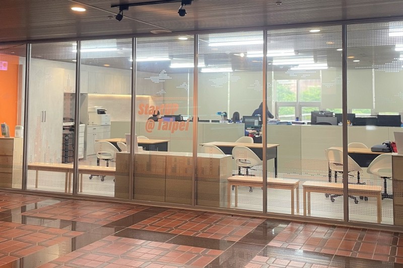 北市產業發展局提供專人受理獎勵補助申請及諮詢。(圖/臺北市政府提供)