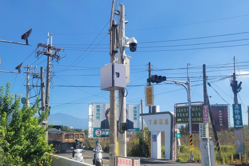 屏東縣政府推動智慧防災計畫」,建置1處水位站以及16處淹水感測器目前已全數完成。(圖/屏東縣政府提供)