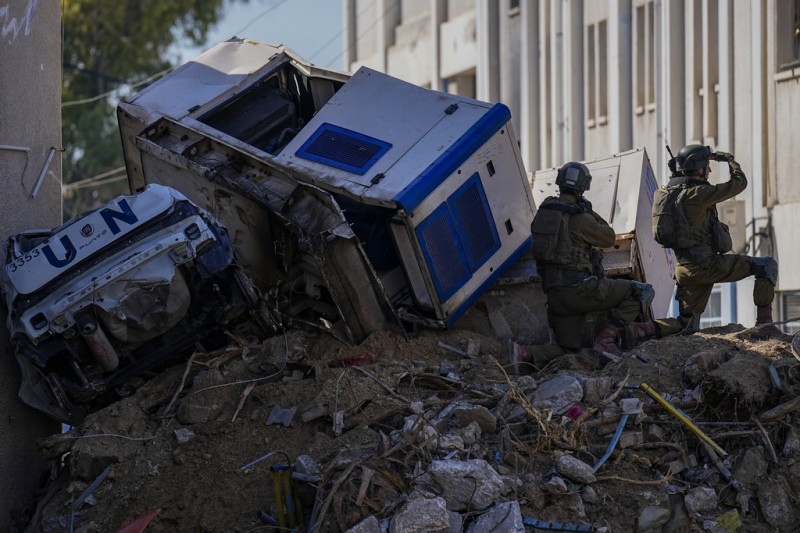 以色列軍方稱在聯合國近東巴勒斯坦難民救濟工作署(UNRWA)加薩市總部下方發現哈瑪斯地道。(AP) 以色列軍方稱在聯合國近東巴勒斯坦難民救濟工作署(UNRWA)加薩市總部下方發現哈瑪斯地道。(AP)