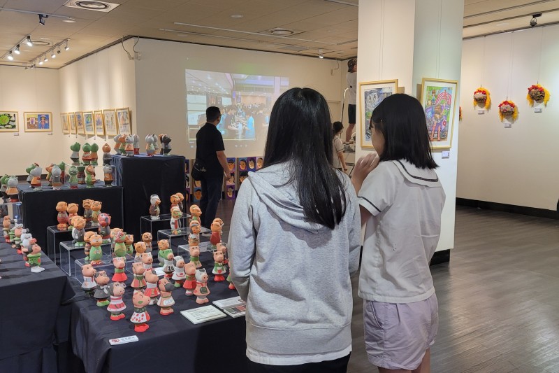 展覽以「新星相映」為主題,泰山國小學生作品於4月17日到28日在新莊文化藝術中心展出。(圖/新北市政府文化局) 展覽以「新星相映」為主題,泰山國小學生作品於4月17日到28日在新莊文化藝術中心展出。(圖/新北市政府文化局)