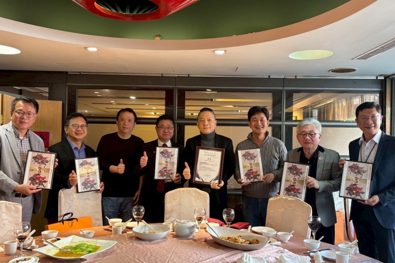 與會產業與學界代表共同見證聘任時刻，期盼透過國際合作深化台歐技術交流與市場鏈結，推動無人機應用邁向高值化發展。(圖/台波商會提供)