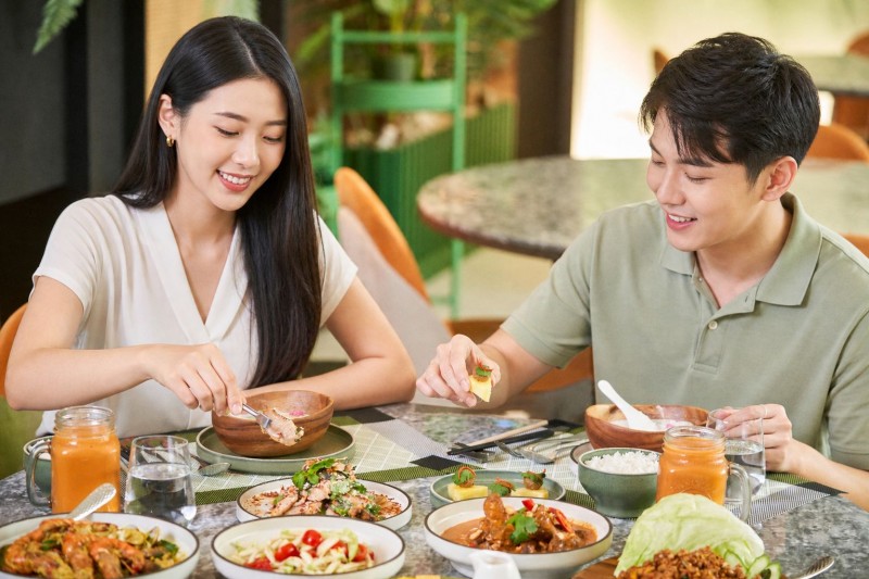 凱撒飯店連鎖ITF線上旅展同步推出多元餐飲方案,涵蓋自助餐、特色料理及聚餐體驗,讓旅客在規劃秋冬假期之餘,也能享受豐富的美食時光。(圖/業者提供) 凱撒飯店連鎖ITF線上旅展同步推出多元餐飲方案,涵蓋自助餐、特色料理及聚餐體驗,讓旅客在規劃秋冬假期之餘,也能享受豐富的美食時光。(圖/業者提供)