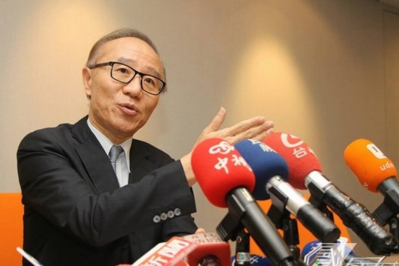 元大委任律師陳彥希表示將提非常上訴或再審。(葉信菉攝)