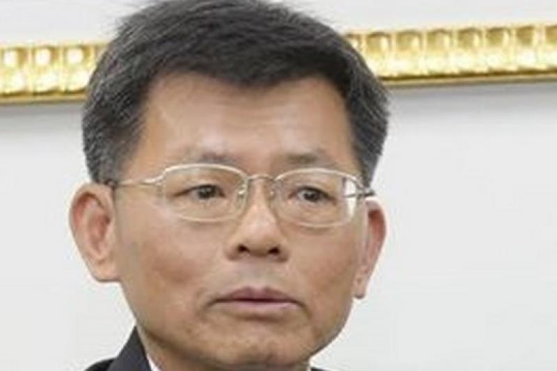 王金平鼓勵楊秋興再接再厲,肯定他已有豐富的政治資歷和參選經驗(吳逸驊攝)