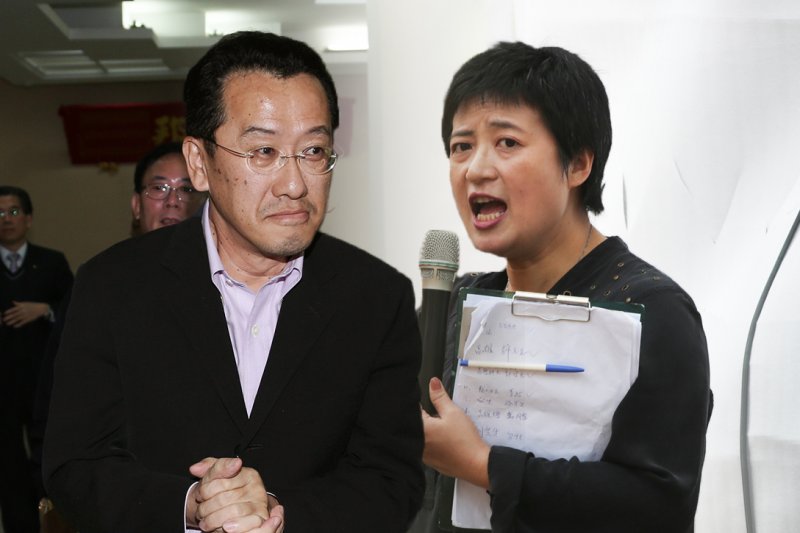民進黨不分區立委提名,名單內與公民團體友好的顧立雄(左)及蔡培慧也是考量人選。(資料照,余志偉攝/影像合成:風傳媒) 民進黨不分區立委提名,名單內與公民團體友好的顧立雄(左)及蔡培慧也是考量人選。(資料照,余志偉攝/影像合成:風傳媒)