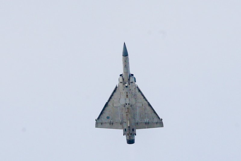20151119-空軍新竹基地紀念新竹戰役戰機性能展演營區開放.A.幻象2000戰機(陳明仁攝) 20151119-空軍新竹基地紀念新竹戰役戰機性能展演營區開放.A.幻象2000戰機(陳明仁攝)