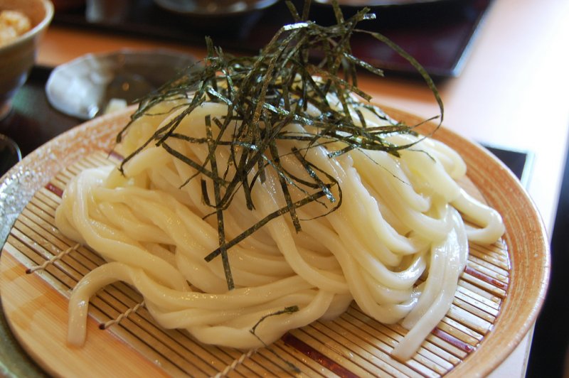 烏龍麵隨吃法稱呼也不同,涼麵也可叫做「冷麥」。(圖/kimishowota@Wikimedia) 烏龍麵隨吃法稱呼也不同,涼麵也可叫做「冷麥」。(圖/kimishowota@Wikimedia)