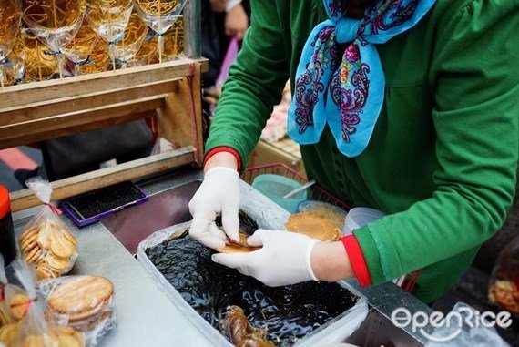 monkeyshopping6.jpg monkeyshopping6.jpg