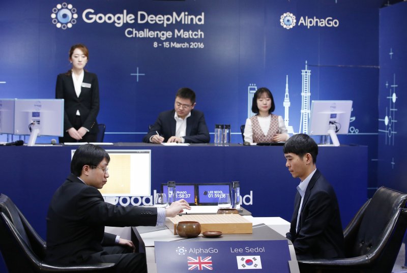 Alphago棋賽最終回,人腦仍不敵電腦,5回合只贏了1回合。(美聯社) Alphago棋賽最終回,人腦仍不敵電腦,5回合只贏了1回合。(美聯社)