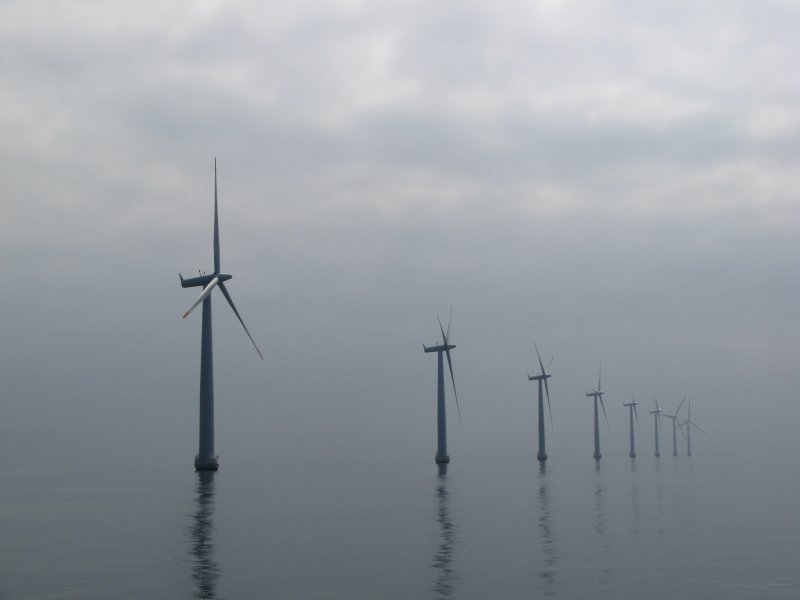 Offshore Wind Park in the Baltic Sea near Samsø, Denmark.離岸風力發電。風電,風機,再生能源。(m.prinke@flickr/CC BY-SA 2.0) Offshore Wind Park in the Baltic Sea near Samsø, Denmark.離岸風力發電。風電,風機,再生能源。(m.prinke@flickr/CC BY-SA 2.0)