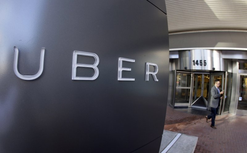 手機叫車APP優步(Uber)在許多國家都引發抗議,計程車司機反應尤其強烈(美聯社) 手機叫車APP優步(Uber)在許多國家都引發抗議,計程車司機反應尤其強烈(美聯社)