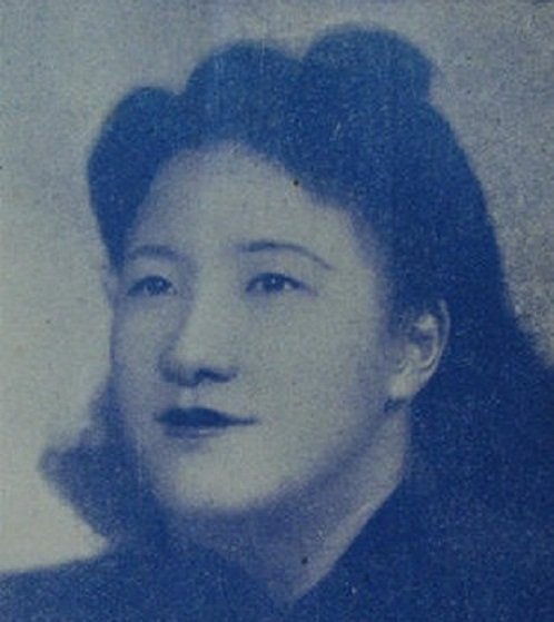 蘇青比張愛玲大六歲,是個離婚的單身媽媽(網路/作者提供) 蘇青比張愛玲大六歲,是個離婚的單身媽媽(網路/作者提供)