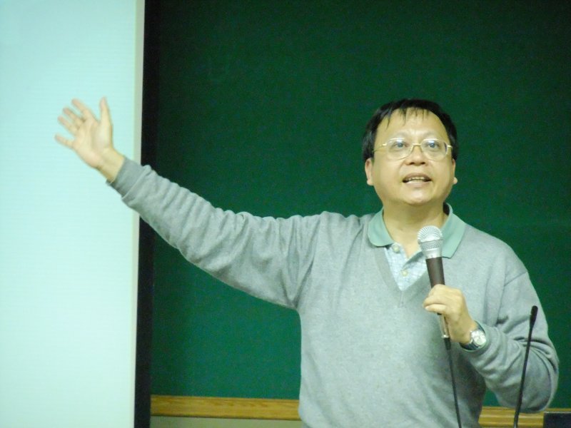 成大建築系教授林憲德直言,水泥從開採到煉製都會製造污染,就連房子拆掉後也是四處傾倒,造成環境負擔。(取自成功大學) 成大建築系教授林憲德直言,水泥從開採到煉製都會製造污染,就連房子拆掉後也是四處傾倒,造成環境負擔。(取自成功大學)