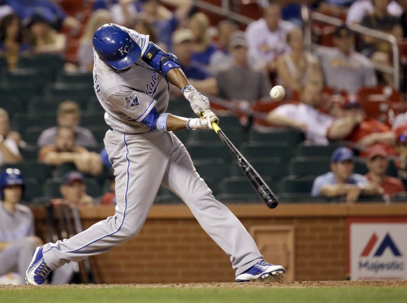 20160630-Kansas City Royals' Alcides Escobar hits an RBI double during the 12th inning 20160630-Kansas City Royals' Alcides Escobar hits an RBI double during the 12th inning