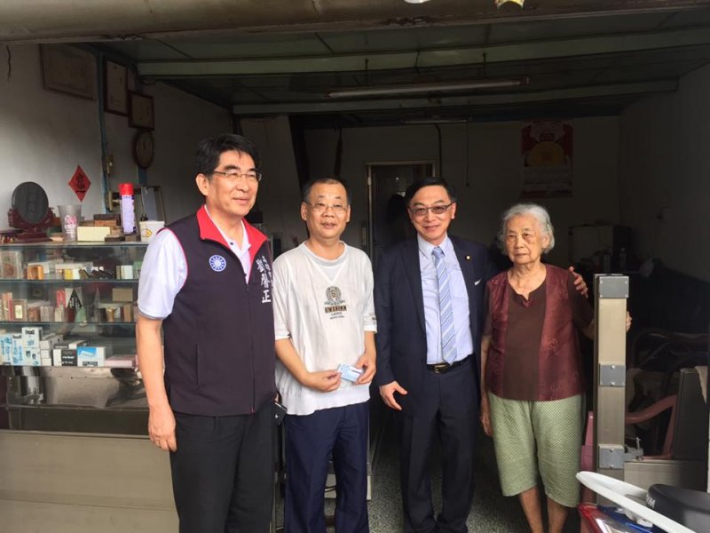 稿三:邱議瑩的姑婆(右),大溝頂(陳宜民提供).jpg 稿三:邱議瑩的姑婆(右),大溝頂(陳宜民提供).jpg