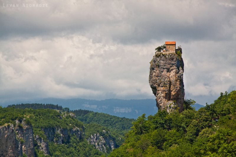 好像來到魔戒的世界裡頭！（圖／ლევან ნიორაძე@flickr）