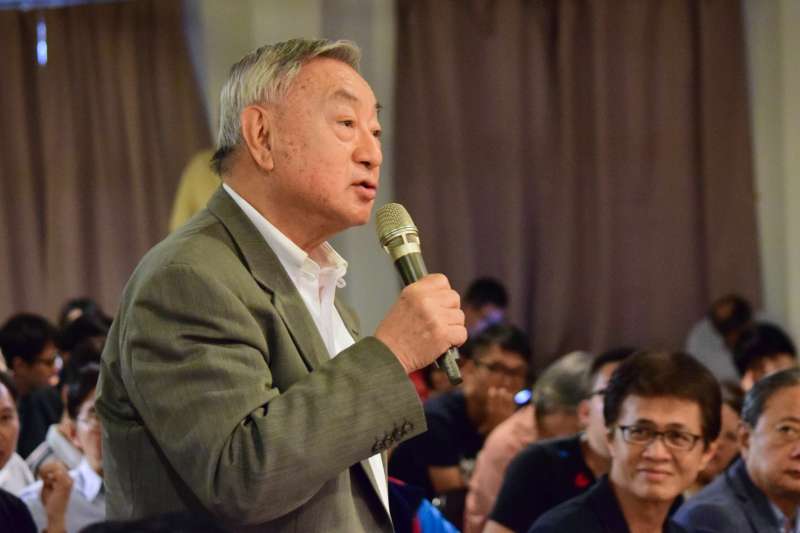 時代基金會創會董事長徐小波15日出席思沙龍「從美國關閉黃金窗口看失控的貨幣-當代人類生存的最大課題」座談。(陳伯聖攝) 時代基金會創會董事長徐小波15日出席思沙龍「從美國關閉黃金窗口看失控的貨幣-當代人類生存的最大課題」座談。(陳伯聖攝)