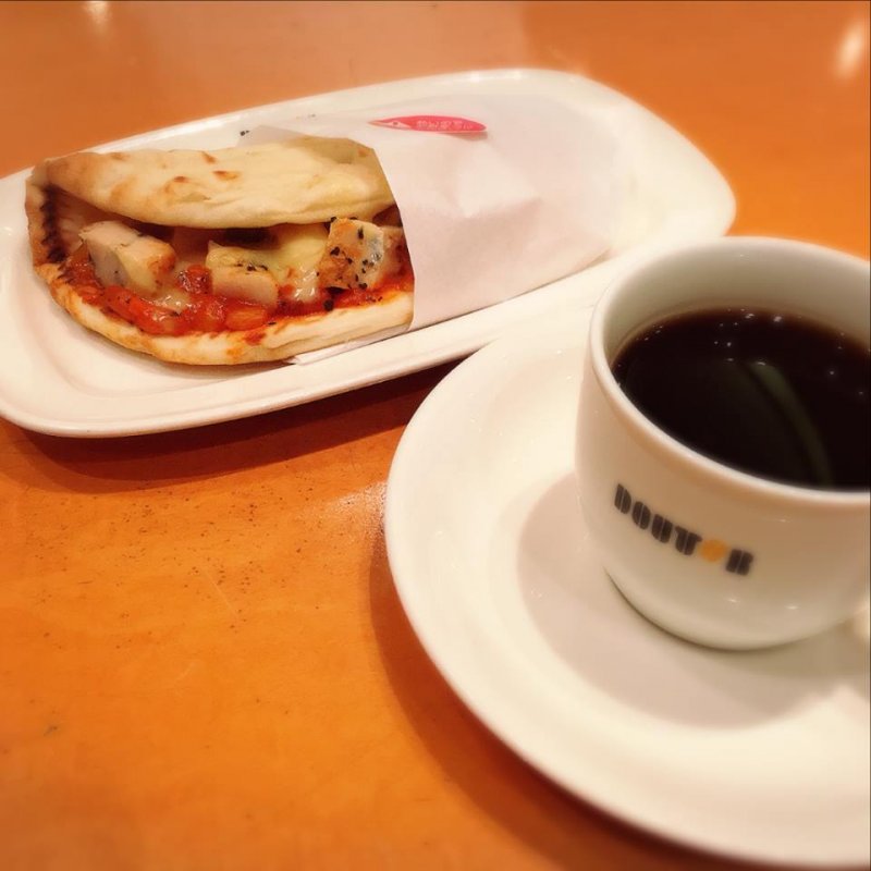 除了三明治外,也有供應小 薩。(圖/Doutor Coffee Shop,Klook提供) 除了三明治外,也有供應小 薩。(圖/Doutor Coffee Shop,Klook提供)