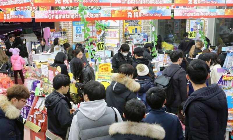 「爆買」是日本人為中國遊客量身打造的「新詞」(取自西洋參考) 「爆買」是日本人為中國遊客量身打造的「新詞」(取自西洋參考)
