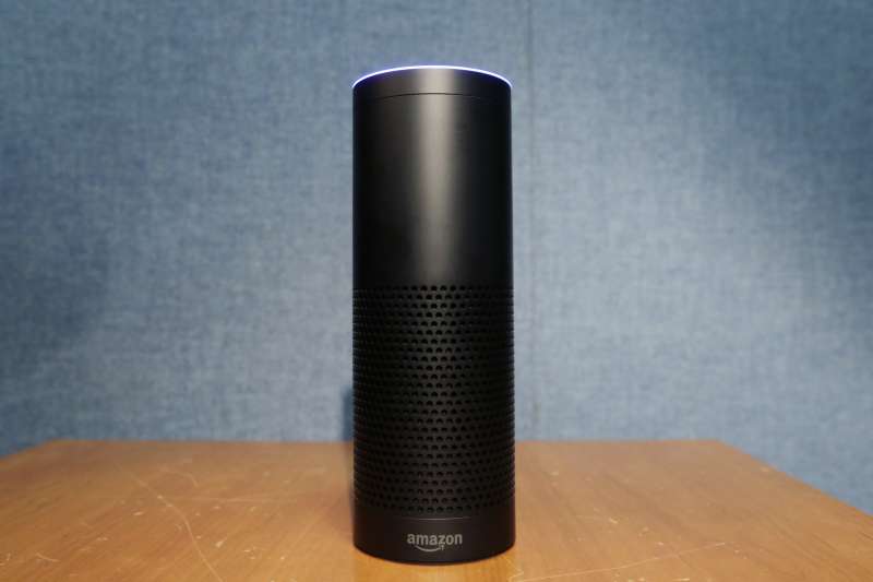 亞馬遜(Amazon)的具「亞馬遜回音」(Amazon Echo)智慧型揚聲器和「Alexa」語音助理功能(AP) 亞馬遜(Amazon)的具「亞馬遜回音」(Amazon Echo)智慧型揚聲器和「Alexa」語音助理功能(AP)
