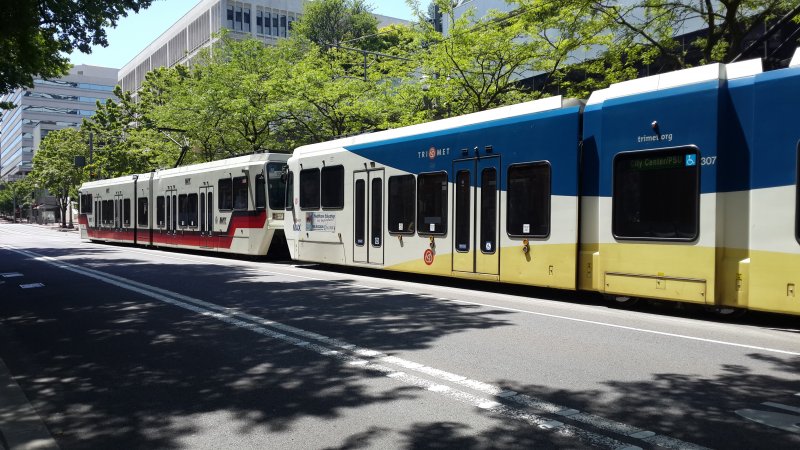波特蘭市輕軌公車。(蘇邁爾提供) 波特蘭市輕軌公車。(蘇邁爾提供)