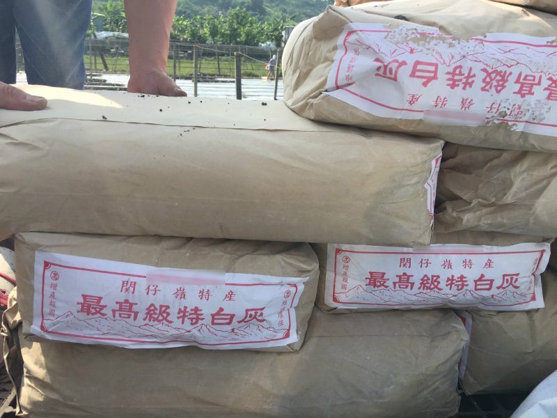 黑心石灰冬瓜糖磚2 (取自食藥署) 黑心石灰冬瓜糖磚2 (取自食藥署)