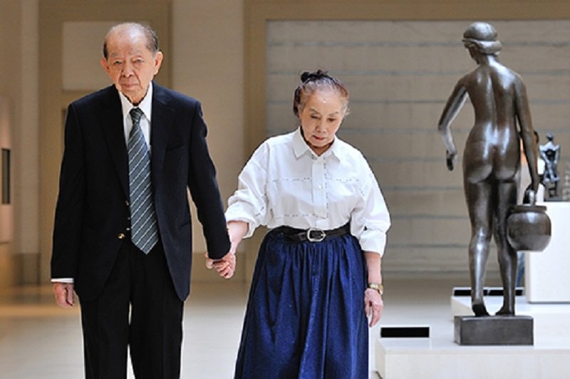 許文龍夫婦於博物館散步。(奇美博物館-董德明攝影提供) 許文龍夫婦於博物館散步。(奇美博物館-董德明攝影提供)