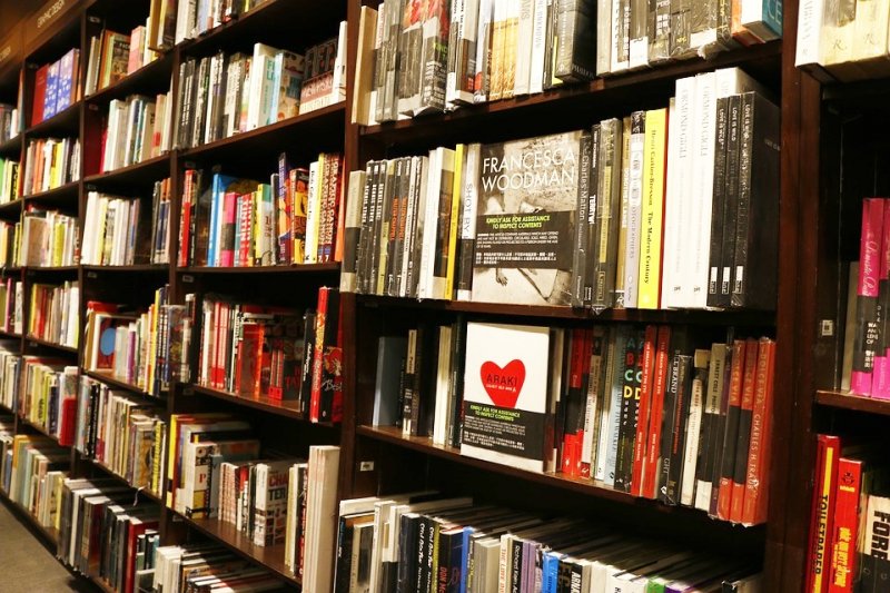 在2020年,書店也將隨著科技演進而變得截然不同。(圖/Pixabay) 在2020年,書店也將隨著科技演進而變得截然不同。(圖/Pixabay)