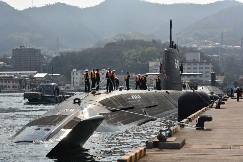 日本海上自衛隊第8艘蒼龍級潛艦赤龍號。 日本海上自衛隊第8艘蒼龍級潛艦赤龍號。
